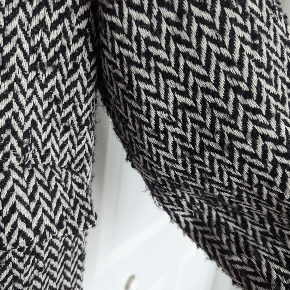 Herringbone Double-breasted Coat - Picture 10 of 10